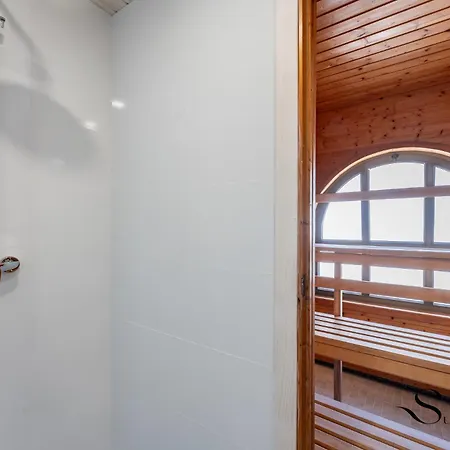 Seaview I 3bed I Sauna I Pool I Parking 60 Holiday home Benalmadena